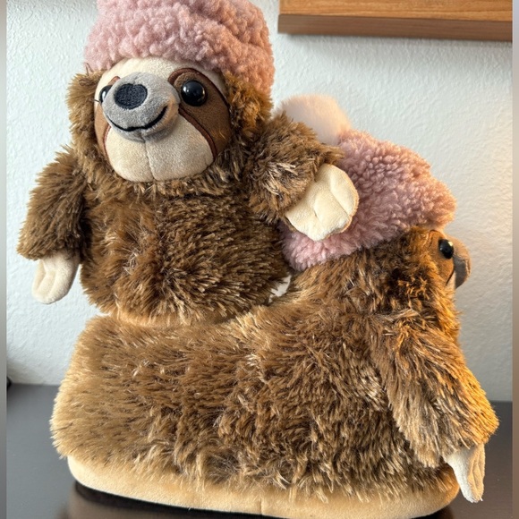 American Eagle Outfitters Tan Furry Accessory - Picture 9 of 9